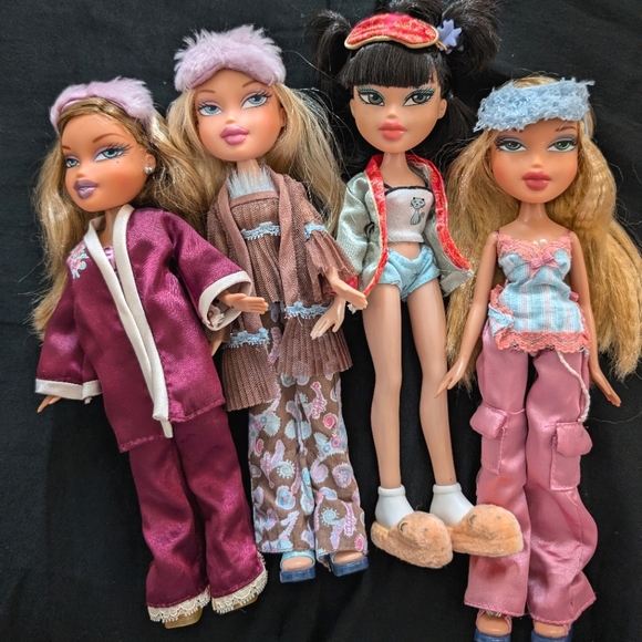 bratz Other - Bratz Nighty Nite/ Slumber dolls